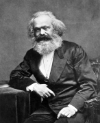 Uitgebreide samenvatting over Marx + extra informatie